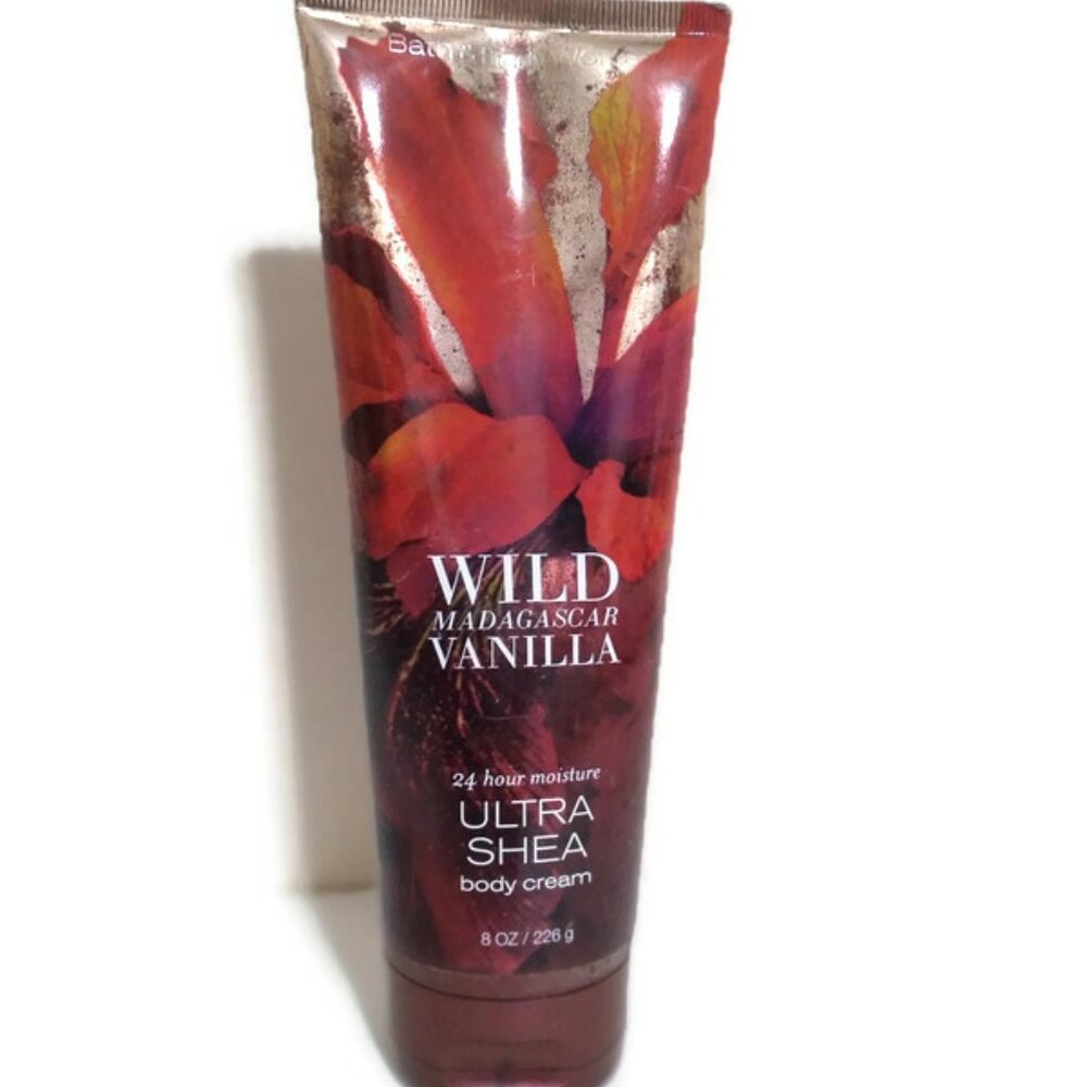 💫3 for $10  Bath & Body Works Wild Madagasgar Vanilla Body Cream